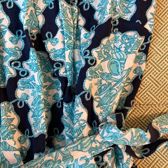 Lilly Pulitzer, patterned romper, size small with tie waist - Picture 2 of 3